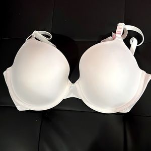 NEW Victorias’s Secret PINK Bra